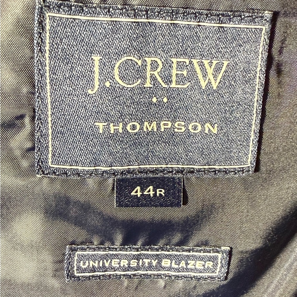 J.CREW Thompson University Blazer Navy Blue Wool Gold Buttons -  44R - Picture 6 of 10